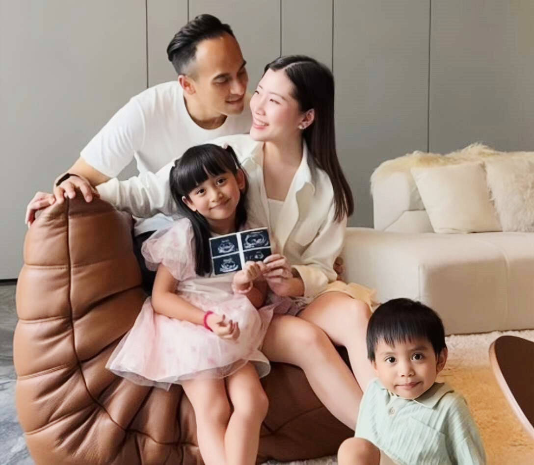 己挣飞机游艇拼30亿包389个衣品出众不朽情缘游戏入口刘德华小姨子怀三胎靠自(图7)