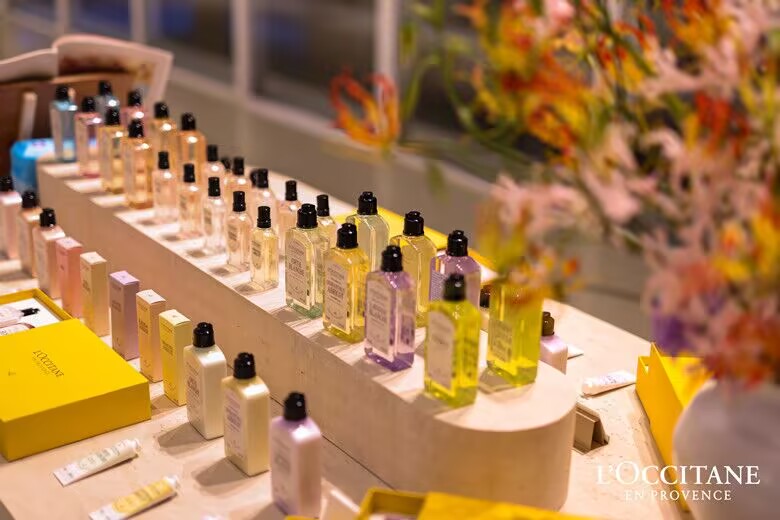 全新“南法艺境”香氛系列在沪发布不朽情缘试玩版欧舒丹品牌焕新启幕